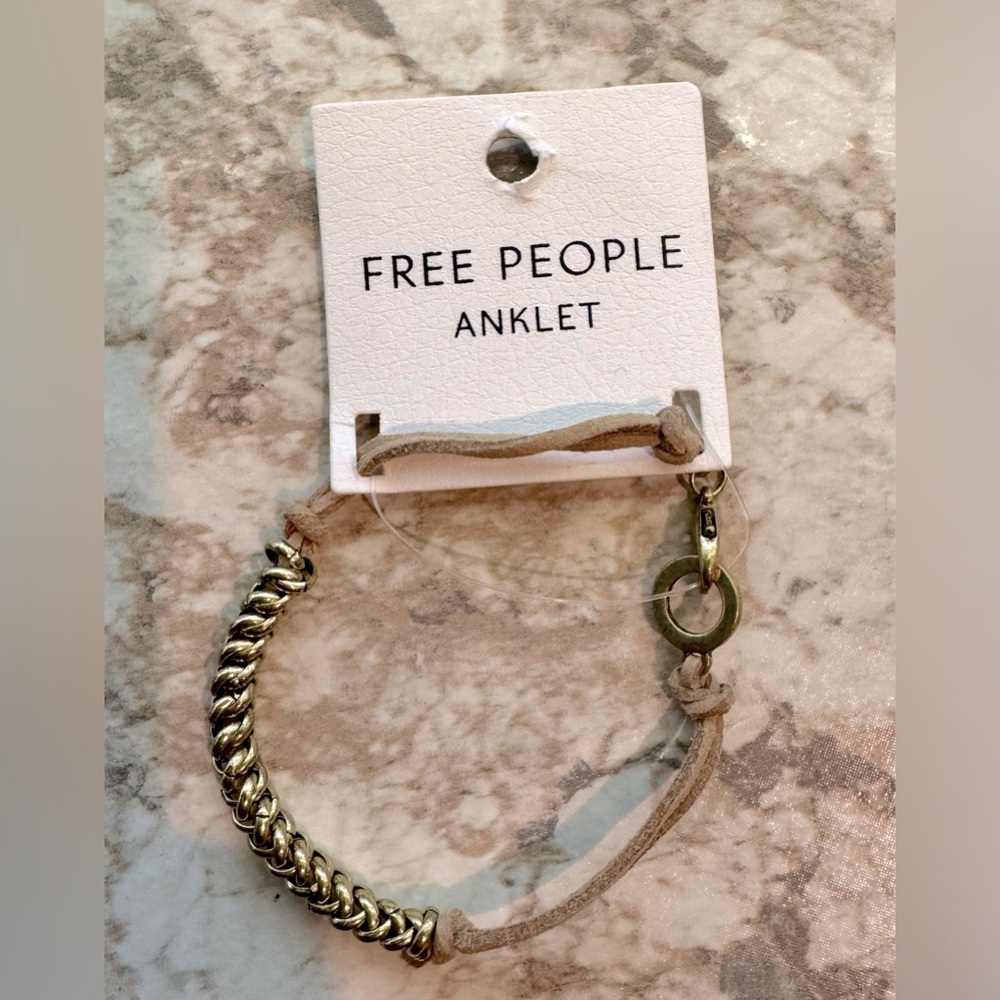 FREE PEOPLE ankle bracelet. Brand New with tags